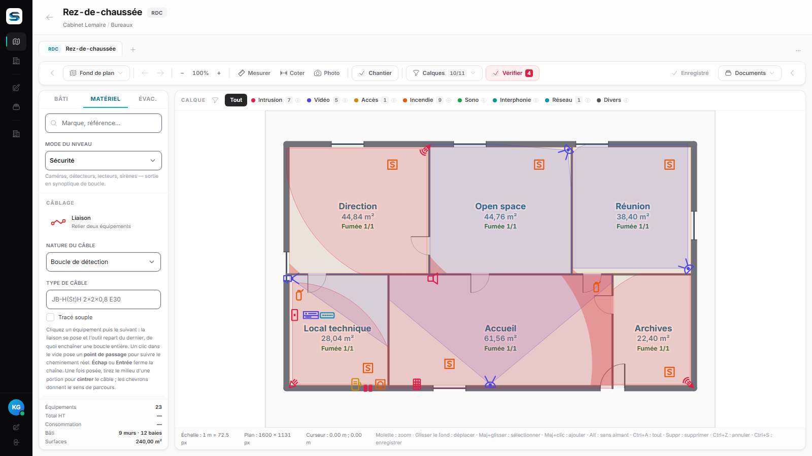L'éditeur de SecuriCAD : un plan avec ses murs, ses pièces, des caméras et leurs zones de vue